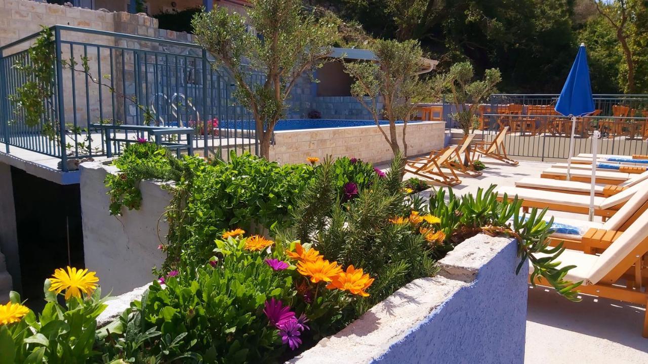 Blue Mediterranean Apartments Sveti Stefan Exterior photo