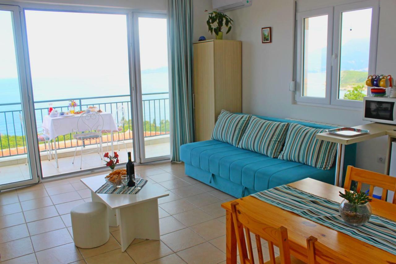 Blue Mediterranean Apartments Sveti Stefan Exterior photo